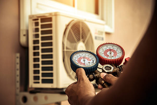 Professional Hvac technician working in Rockport, MA